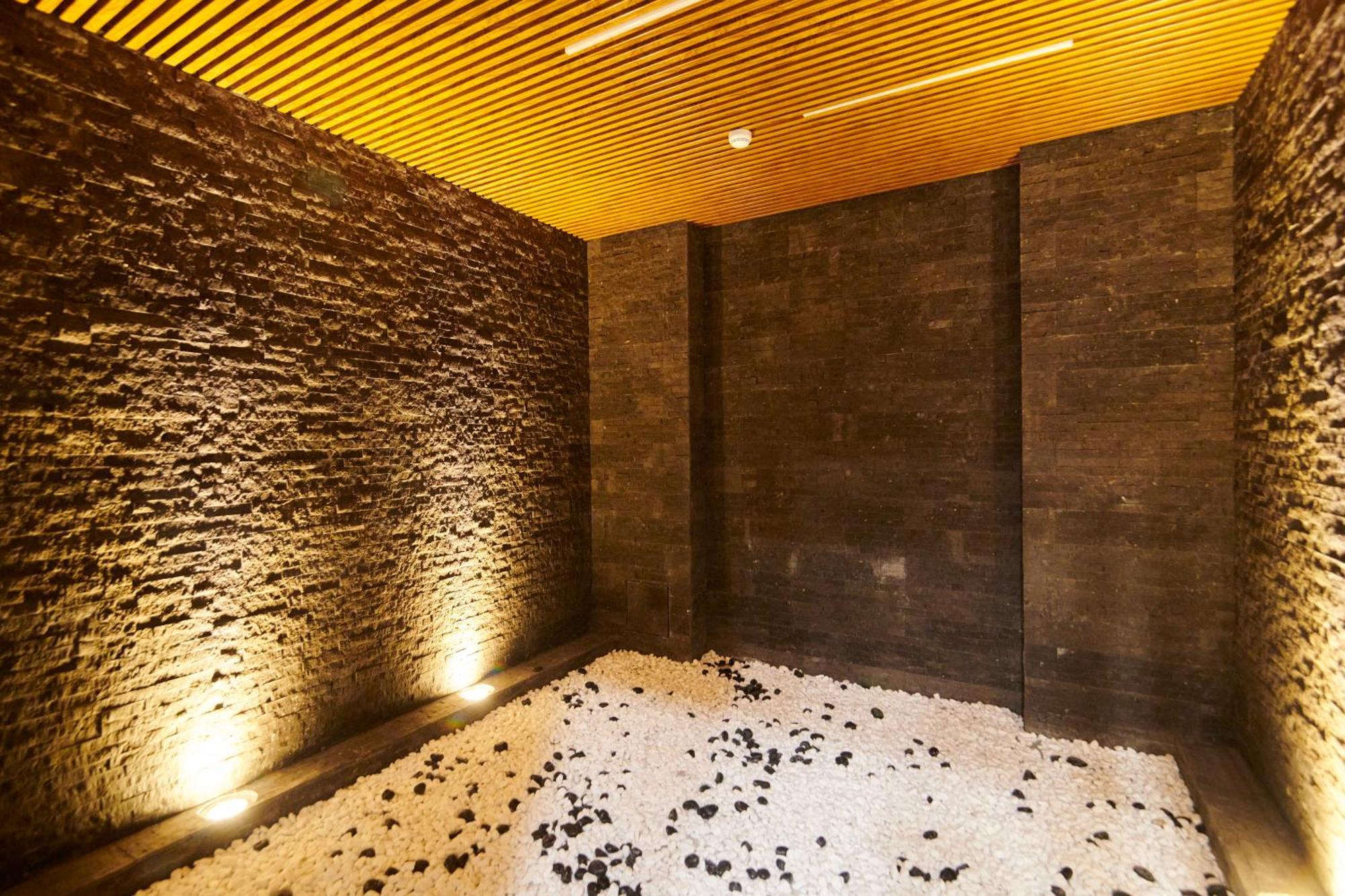 Dili Town Resort And Spa Дилиян Екстериор снимка