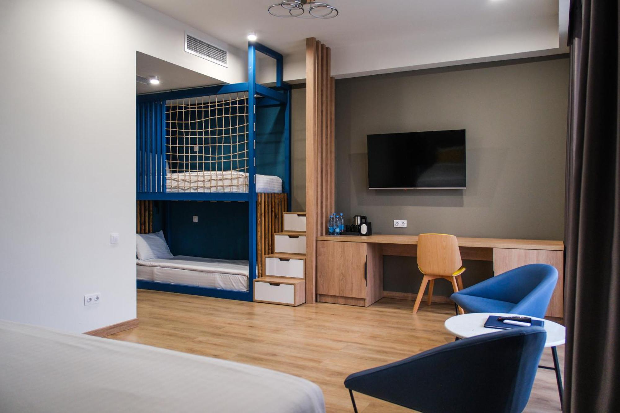 Dili Town Resort And Spa Дилиян Екстериор снимка