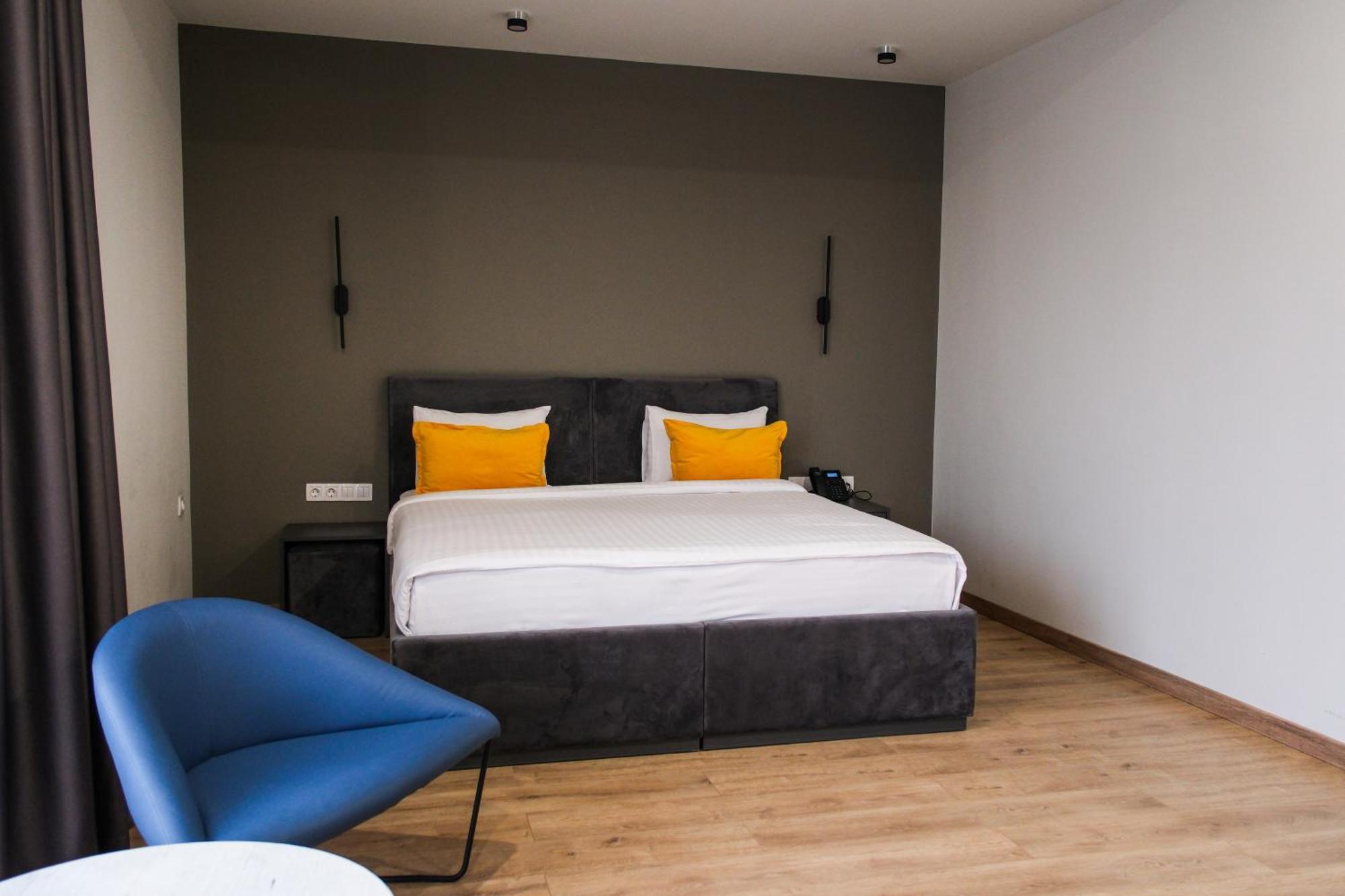 Dili Town Resort And Spa Дилиян Екстериор снимка